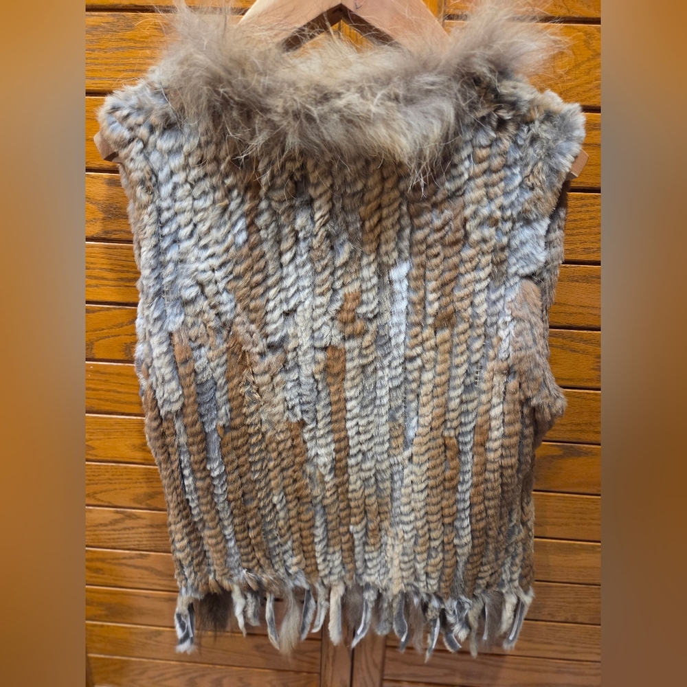 Dolce Cabo Real Rabbit Fur Vest - Picture 3 of 4
